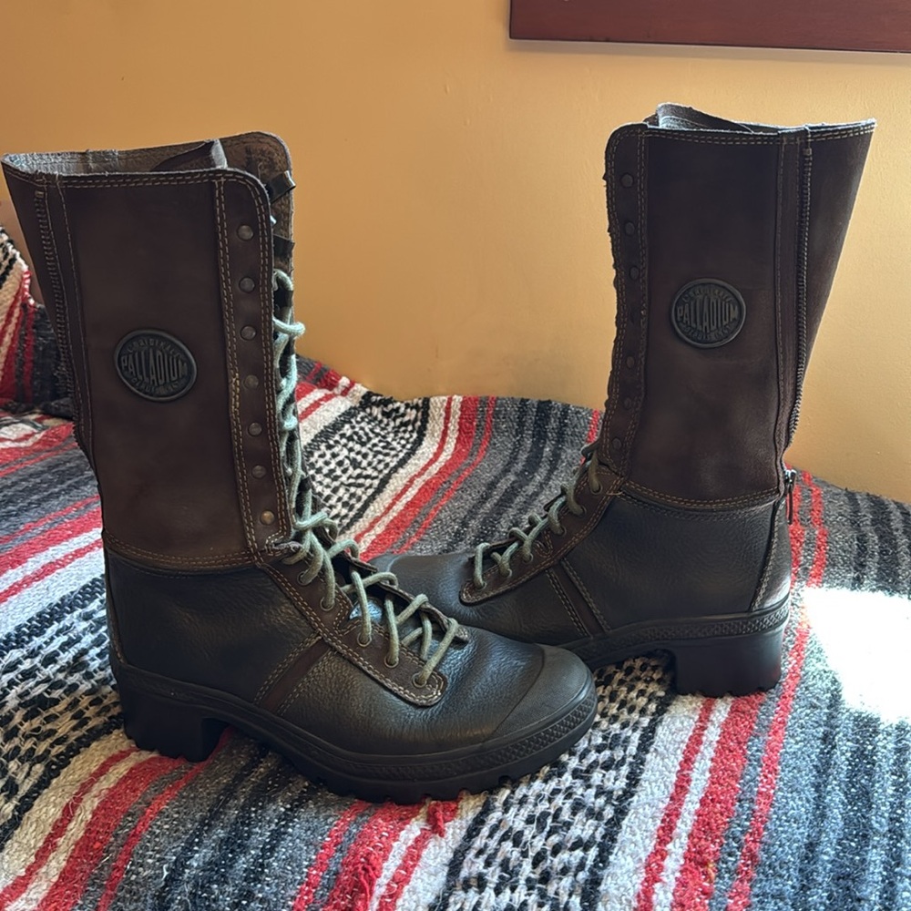 Palladium Boot - Picture 2 of 9